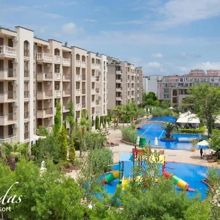 Cascadas Pool View Luxury Sunny Üdülőközpont