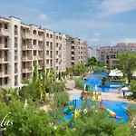 Cascadas Pool View Luxury Sunny Resort