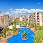 Cascadas Pool View Luxury Sunny Resort *