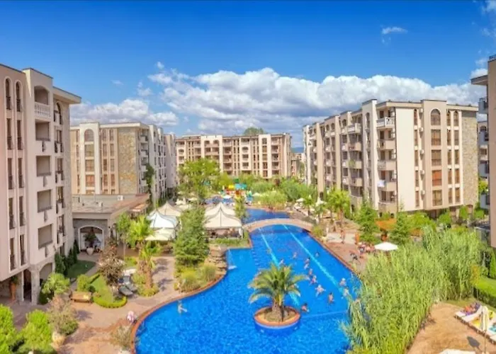 Cascadas Pool View Luxury Sunny Resort *